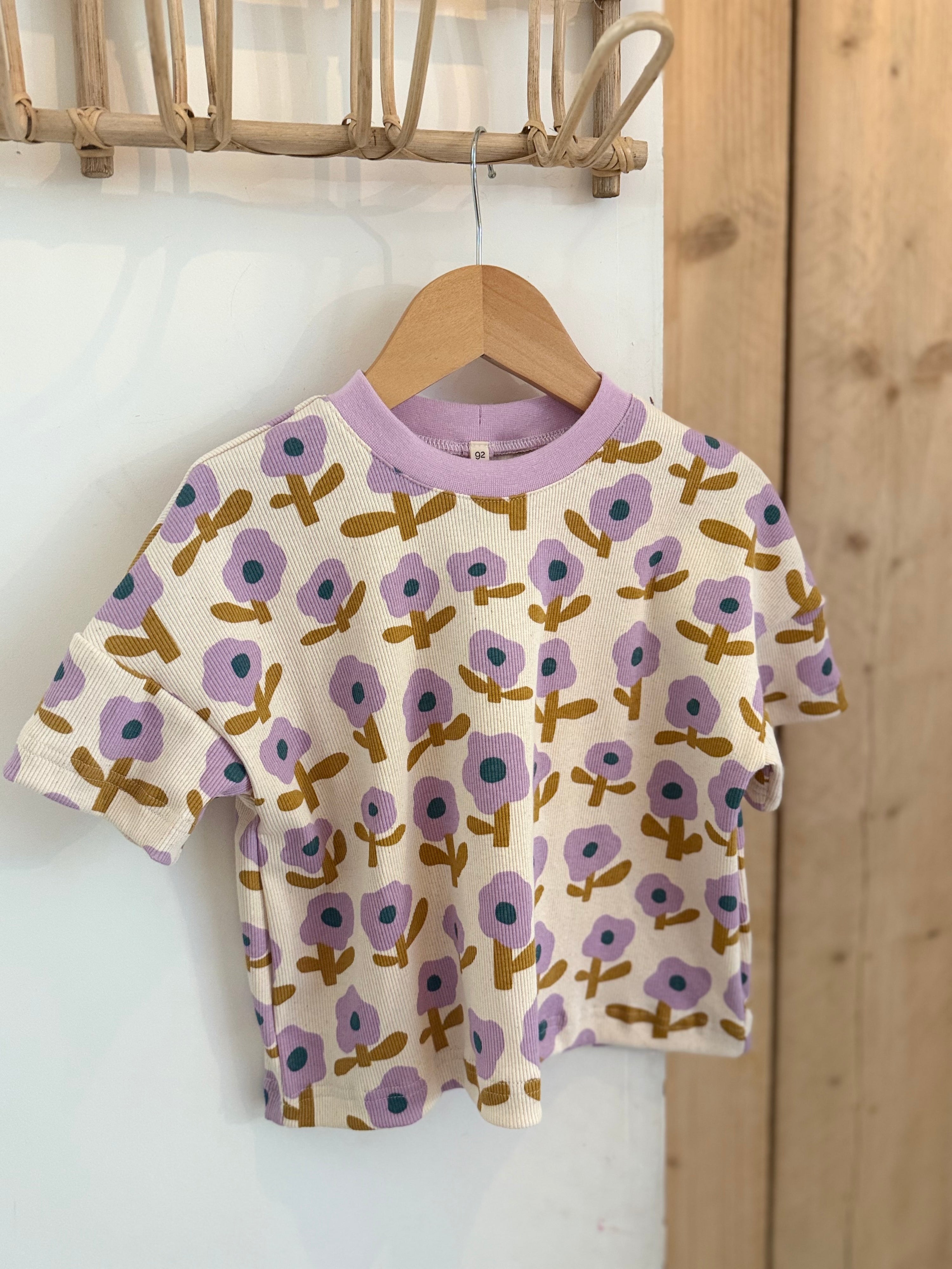 Shirt rib lola flower