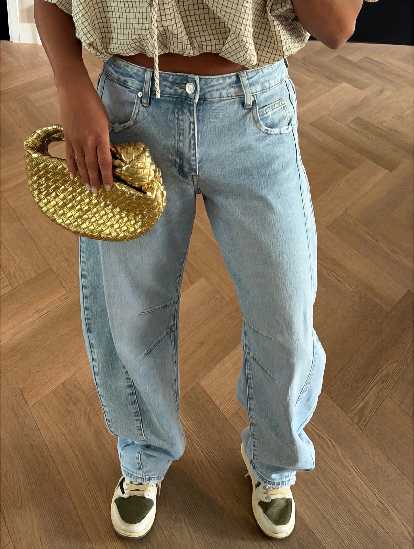 Barrel jeans