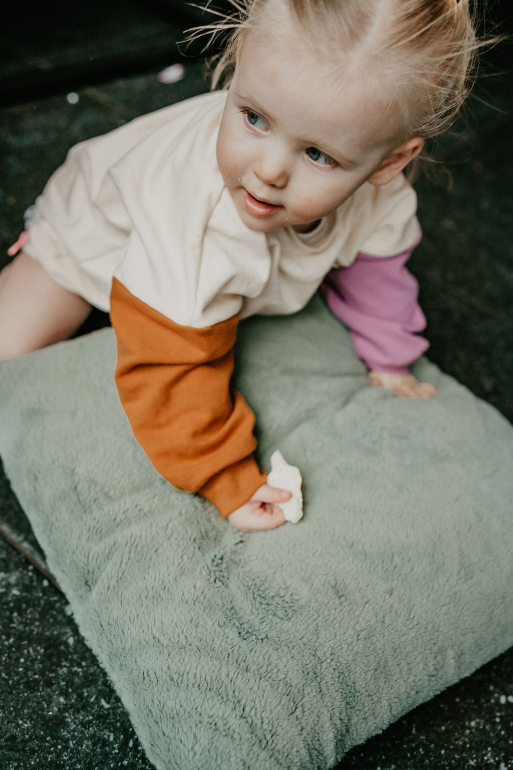 Sweaterromper - moon colorblock roze